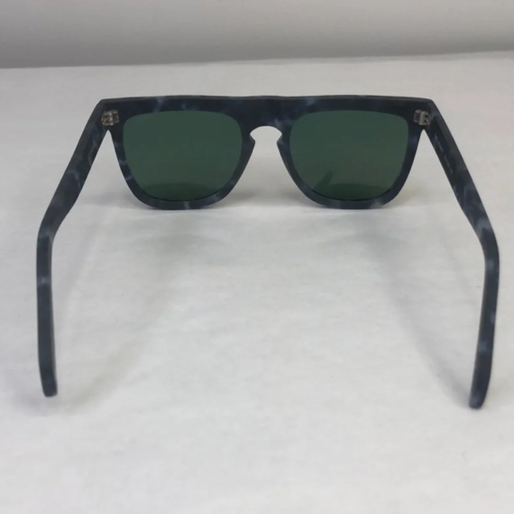 KOMONO Sunglasses Men’s Bennet Matte Indigo Demi Blue Tortoise Reflective